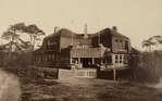Schoolgebouw Berger Schoolvereeniging (L.O.en U.L.O.) te Bergen.
              <br/>
              Het Nieuwe Instituut, 1925